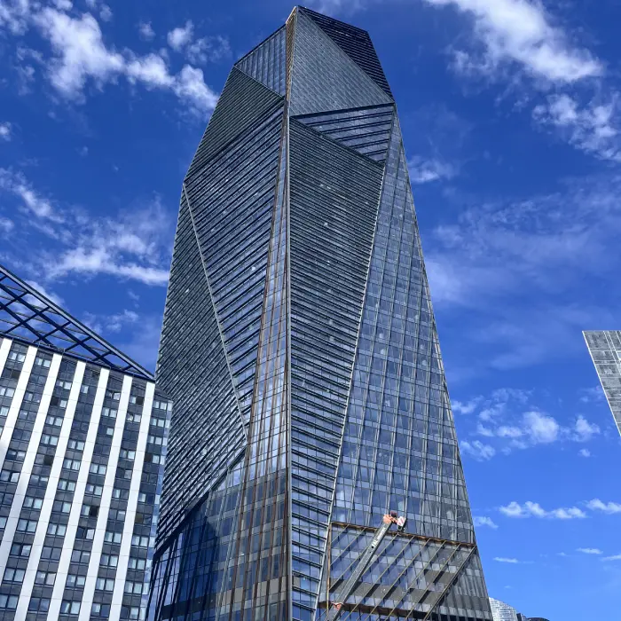 Tour Hekla dans le quartier de Paris La Défense, 92.