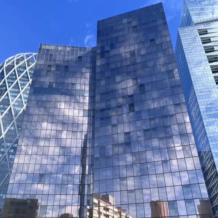 Tour Manhattan dans le quartier de Paris La Défense, 92.