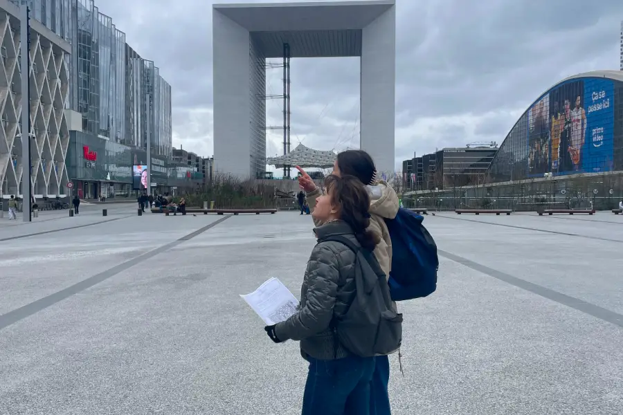 escape-game-exterieur-enquetrices-recherche-la-defense